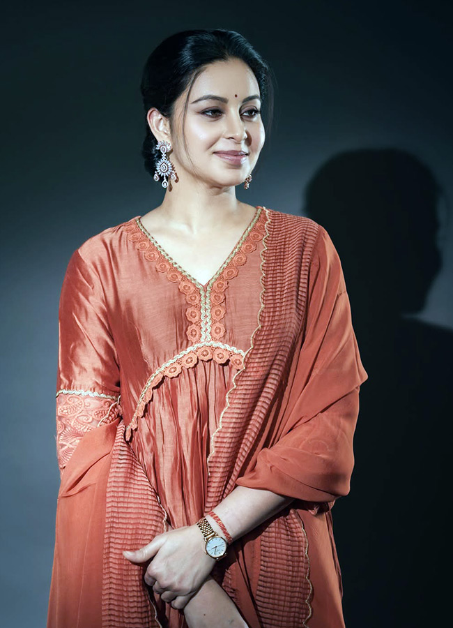  Tollywood actress Abhinaya smiley looks... photos7