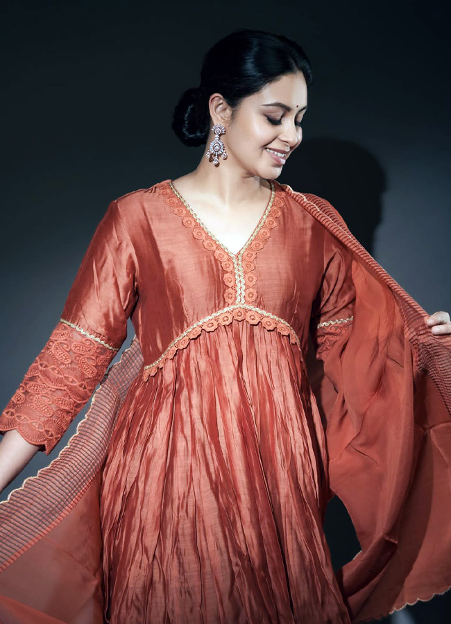  Tollywood actress Abhinaya smiley looks... photos8