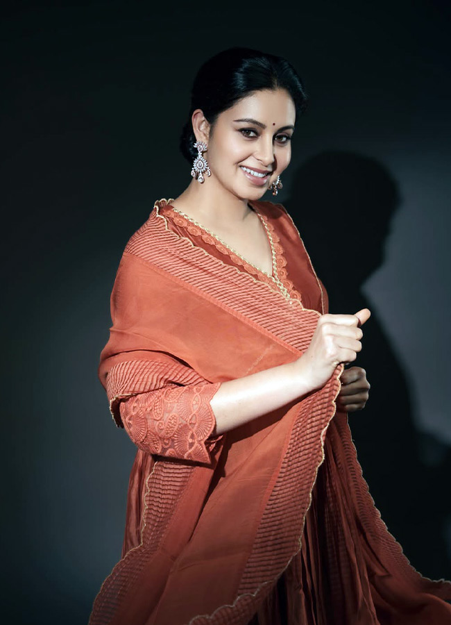  Tollywood actress Abhinaya smiley looks... photos9