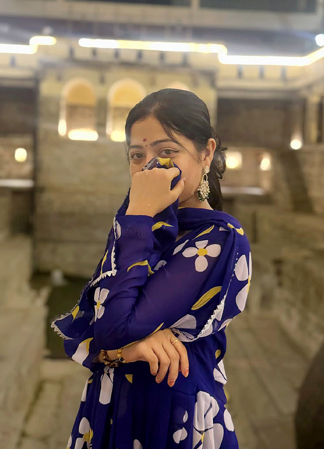 Interesting Facts And Beautiful Photos Of Kotha Malupu Actor bhairavi...13