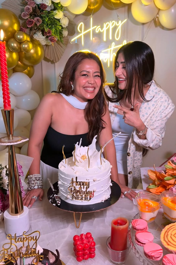 Neha Kakkar celebrated Her Birthday In style with a fun Photos3