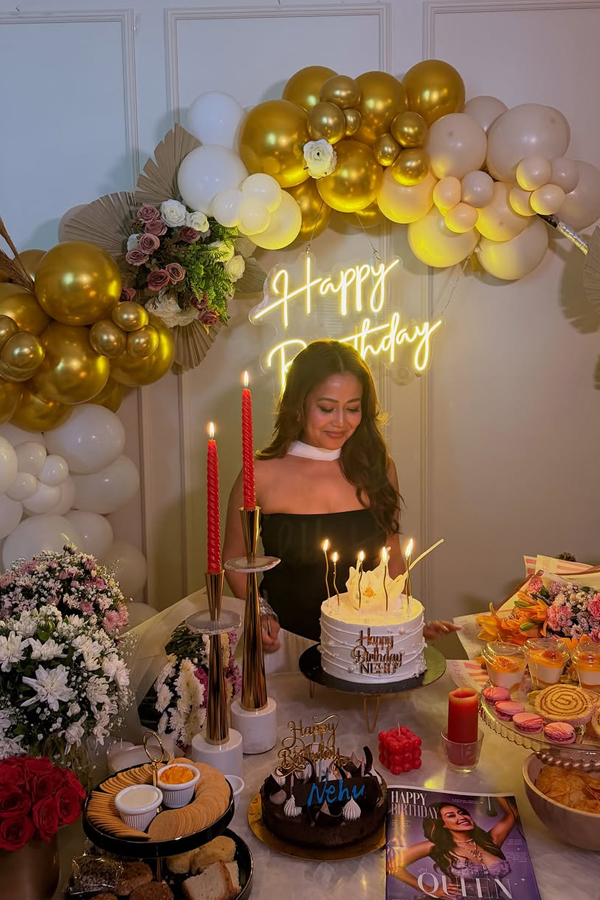 Neha Kakkar celebrated Her Birthday In style with a fun Photos10