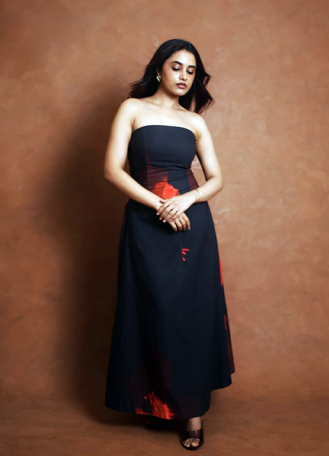Priyanka Mohan stunning stills in a black dress photos...8