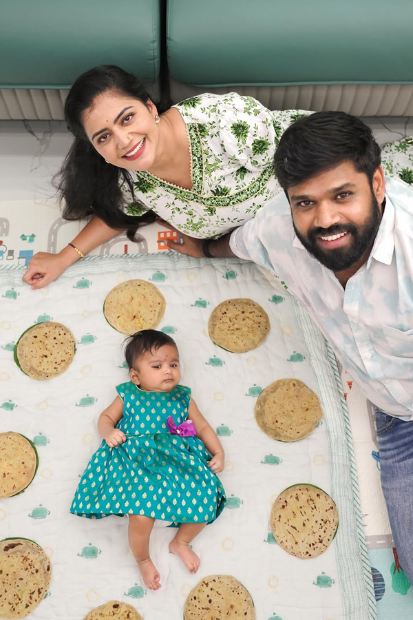 Shiva Jyothi shares Her Daughter Pictures 8