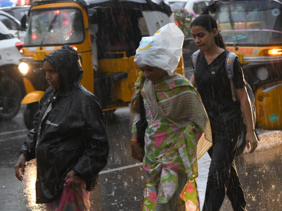 Heavy Rain Hits Hyderabad Photos3