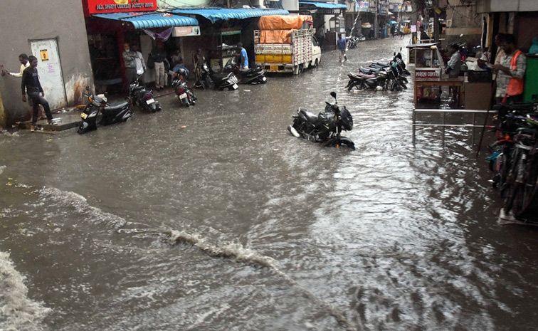 Heavy Rain Hits Hyderabad Photos13