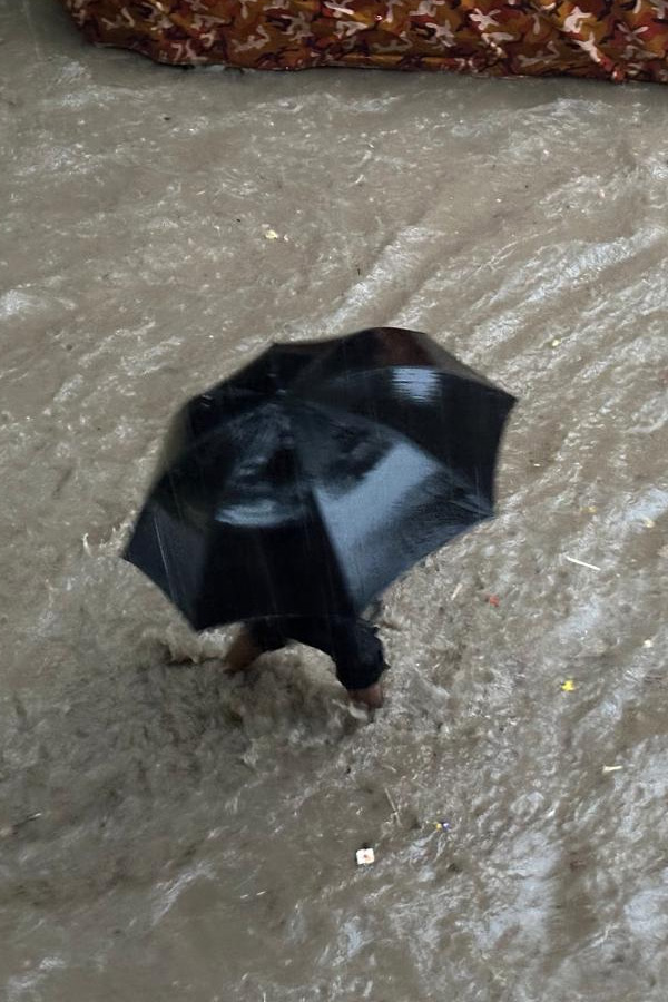 Heavy Rain Hits Hyderabad Photos31