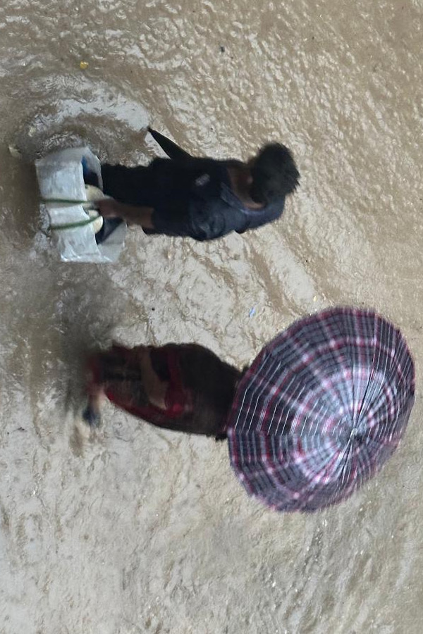 Heavy Rain Hits Hyderabad Photos32