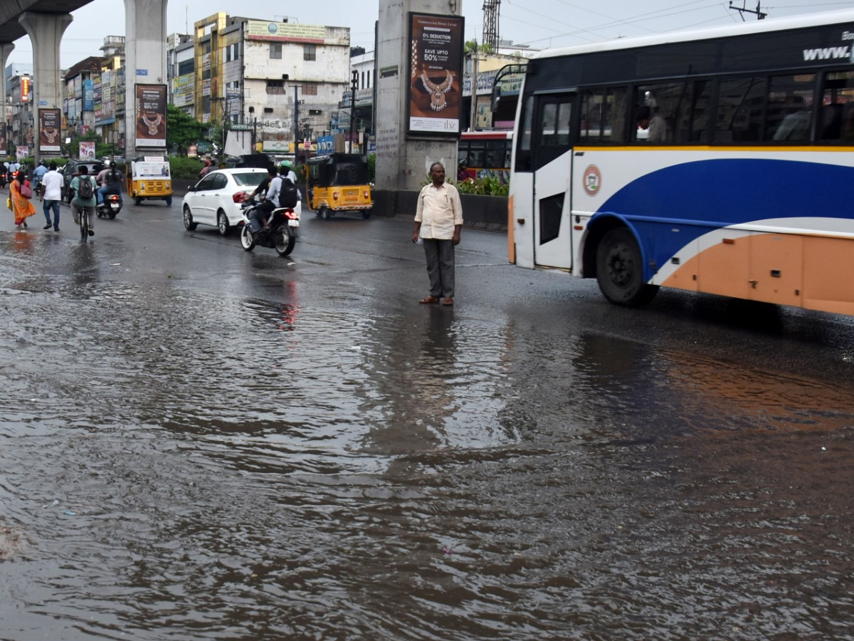 Heavy Rain Hits Hyderabad Photos24