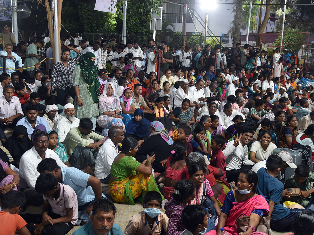 Thousands of people flocked for the fish medicine Photos...14