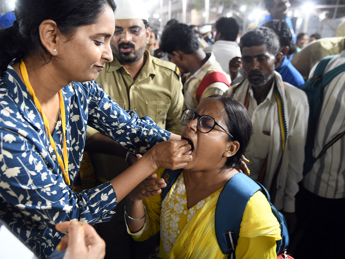 Thousands of people flocked for the fish medicine Photos...7