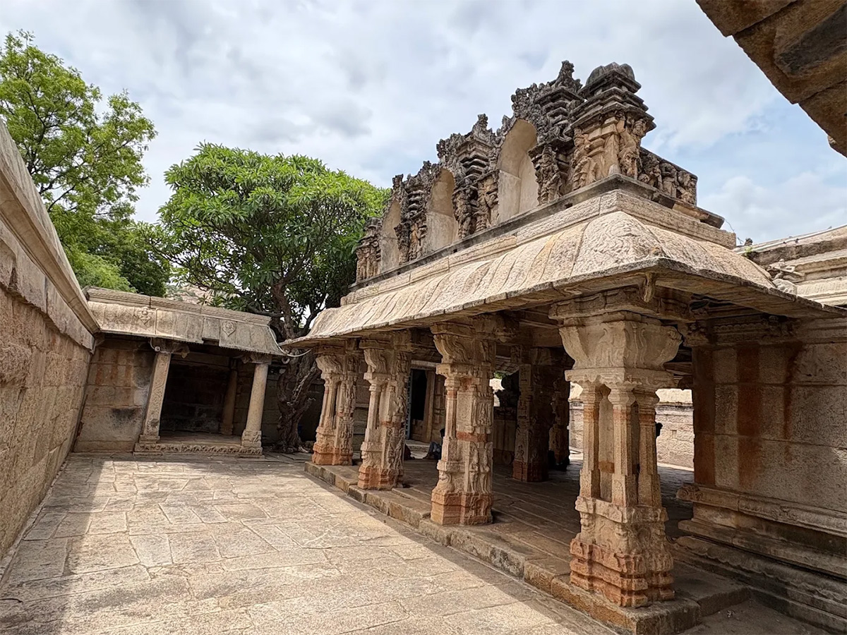 Sri Chennakesava Swamy Temple Somapalem Chittoor HD Photos29