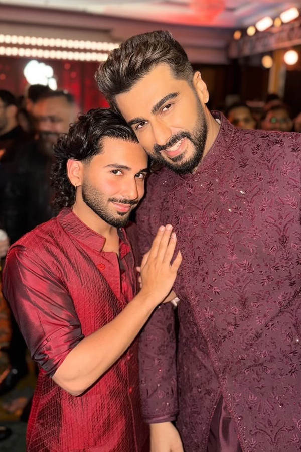Film stars Add glamour to Boney Kapoor Daughter wedding Reception Photos7
