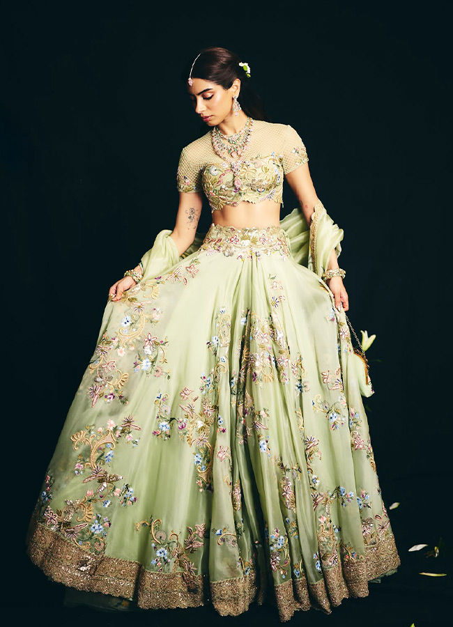Khushi Kapoor Stuns in a Stylish Outfit at Her Sister Wedding11