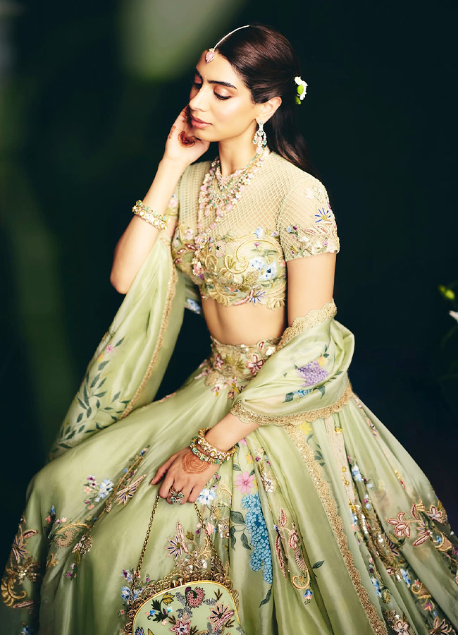 Khushi Kapoor Stuns in a Stylish Outfit at Her Sister Wedding17