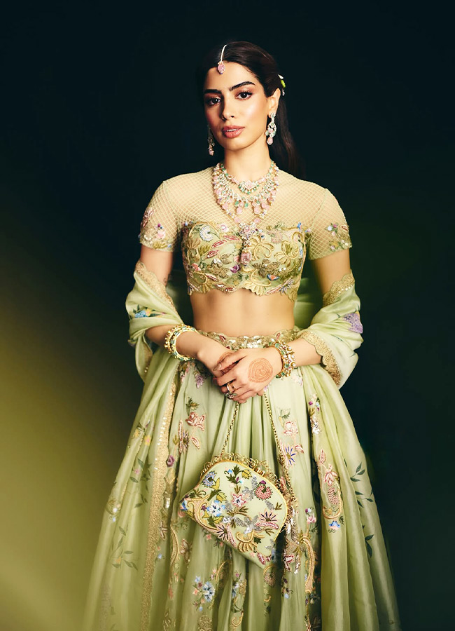 Khushi Kapoor Stuns in a Stylish Outfit at Her Sister Wedding8