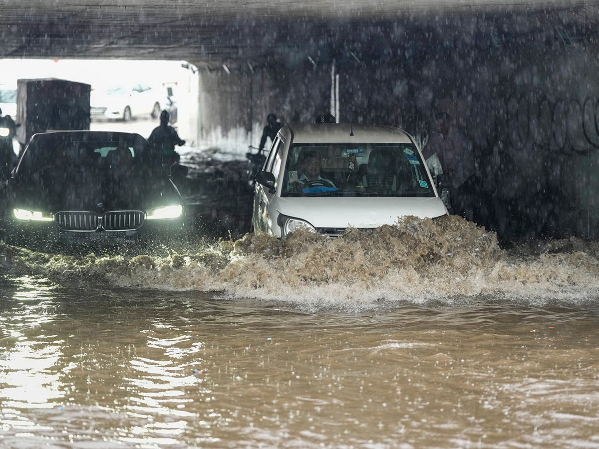 MD Issues Major Rain Alert Across Delhi10