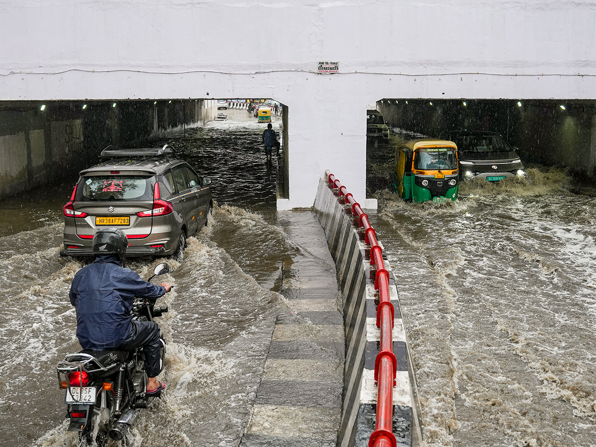 MD Issues Major Rain Alert Across Delhi20