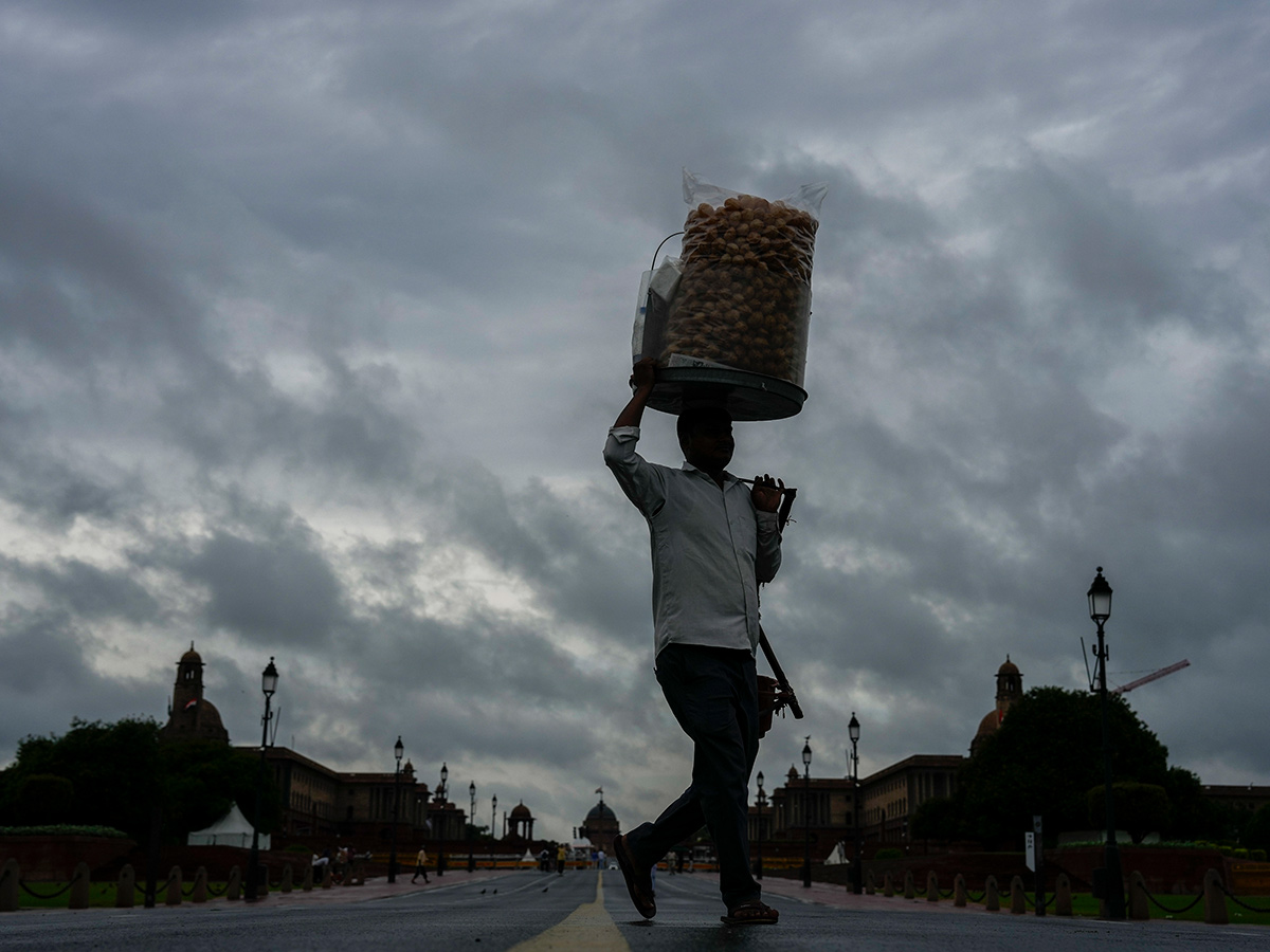 MD Issues Major Rain Alert Across Delhi6
