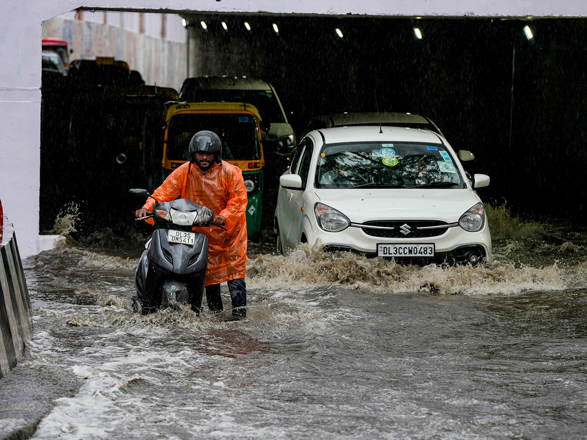MD Issues Major Rain Alert Across Delhi7