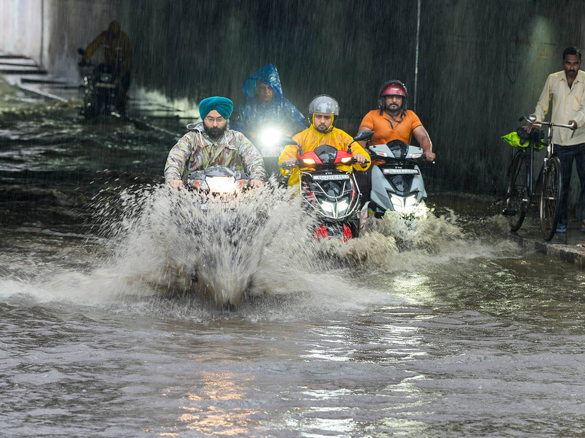 MD Issues Major Rain Alert Across Delhi8