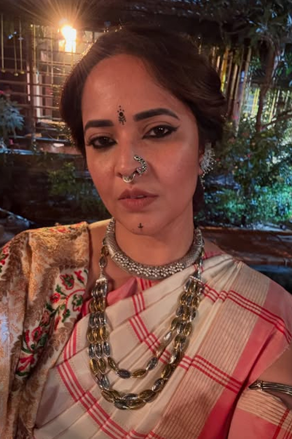 Nagabandham Movie Anasuya Bharadwaj working Stills Photos17