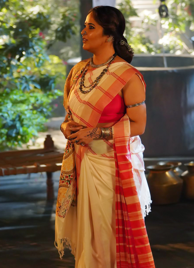 Nagabandham Movie Anasuya Bharadwaj working Stills Photos7