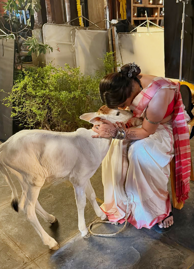 Nagabandham Movie Anasuya Bharadwaj working Stills Photos8