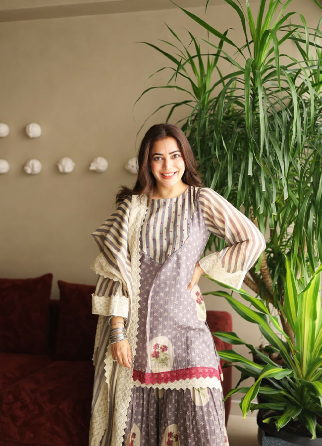 Photos Actress Nisha Aggarwal Stuns in a Unique Outfit8