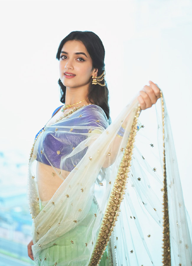 Photos: Bhagyashri Borse Looks Gorgeous in a Half Saree10