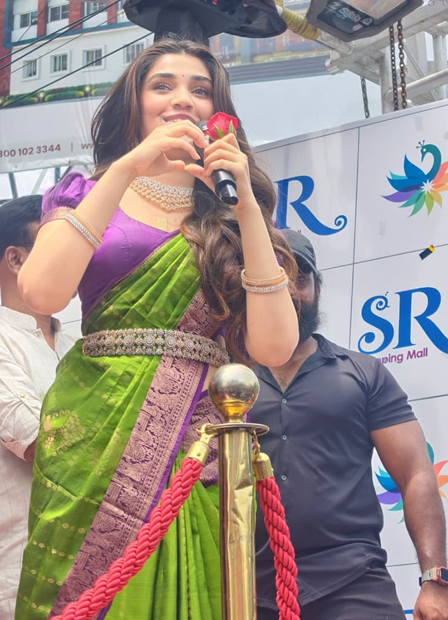 Actress Krithi Shetty Shopping Mall Launch in Bhimavaram16
