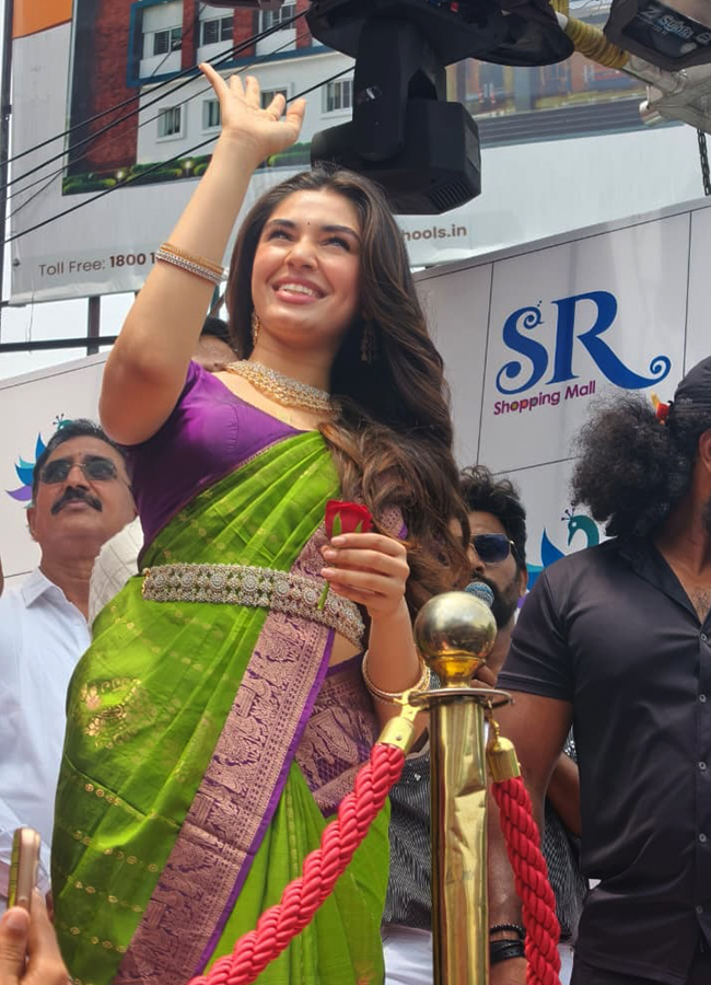 Actress Krithi Shetty Shopping Mall Launch in Bhimavaram19