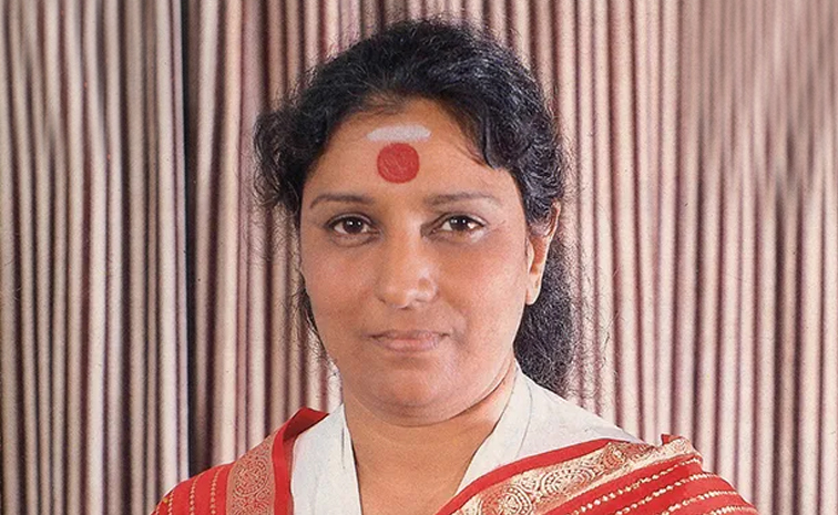Legendary playback singer S Janaki passed away Photos7