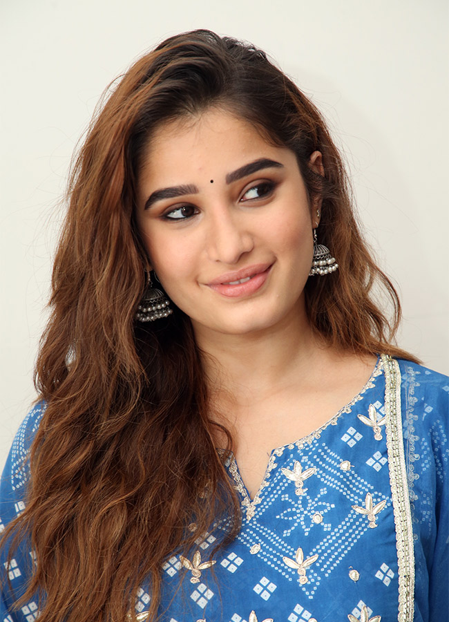 Rasha Thadani Shares Photos from Srinivasa Mangapuram Promotions9