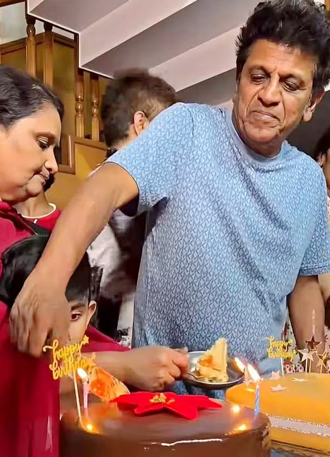 Shivanna 64th Birthday Celebrations with Family Photos4