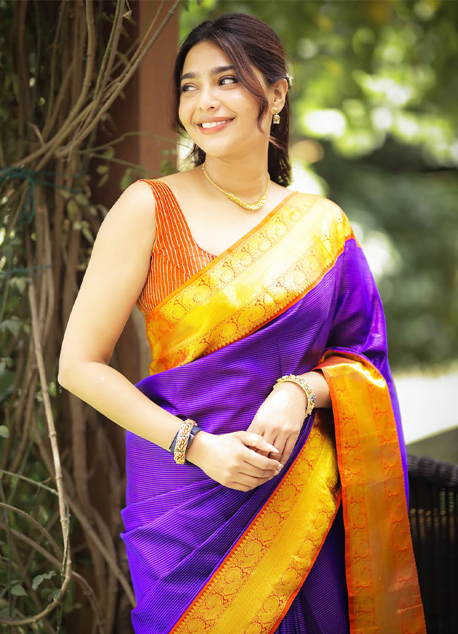 Aishwarya Lekshmi Dazzles in a Stunning Saree Photos4