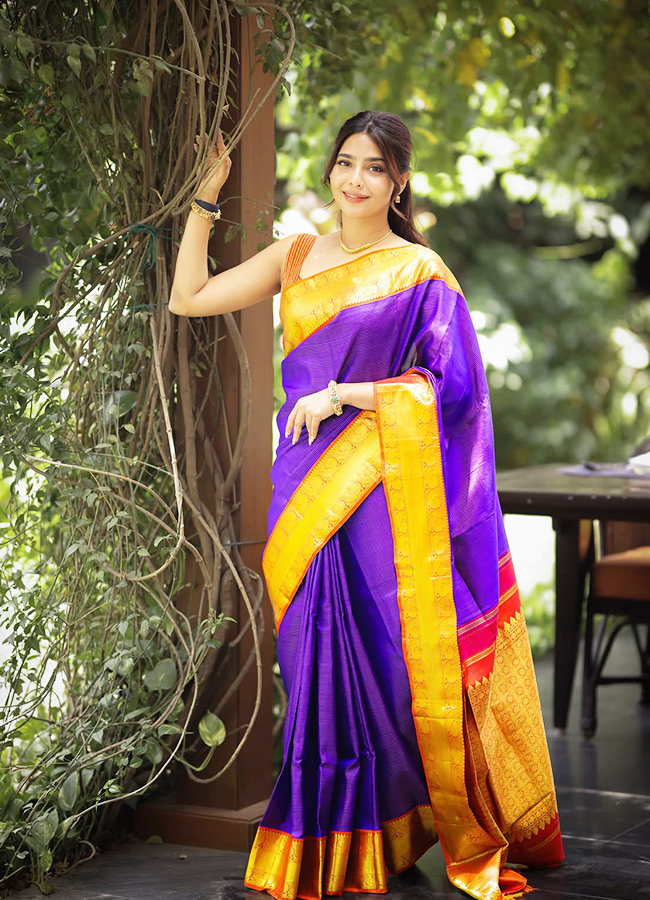 Aishwarya Lekshmi Dazzles in a Stunning Saree Photos7