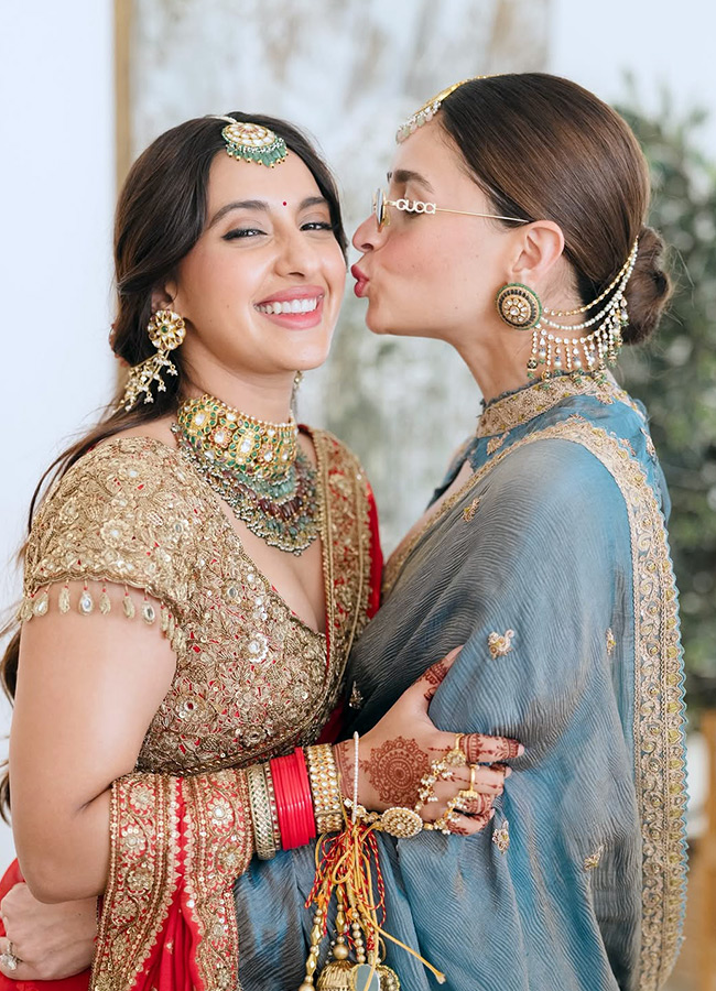 Bollywood Actress Alia Bhatt Steals the Spotlight at a Friend Party Photos Inside3