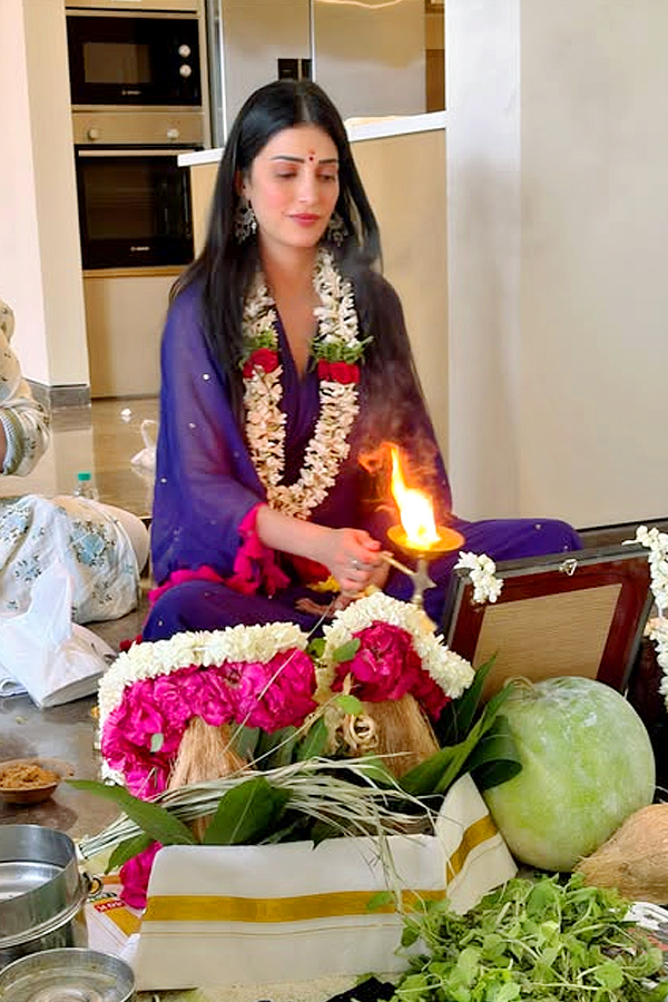 Shruti Haasan performs Housewarming pooja After moving in to Her New Chennai Home Photos2