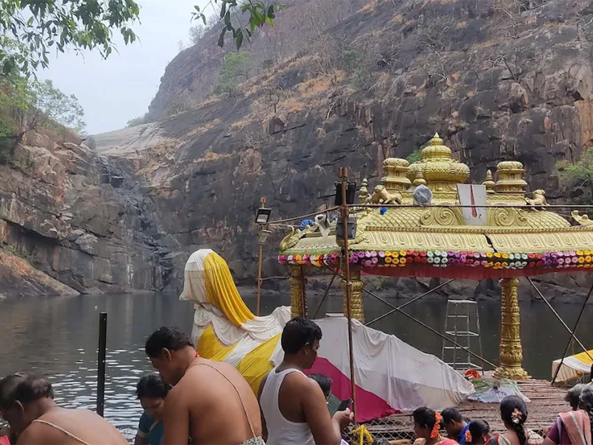 Sri Nemali Gundla Ranganayakaswamy Temple HD Photos20