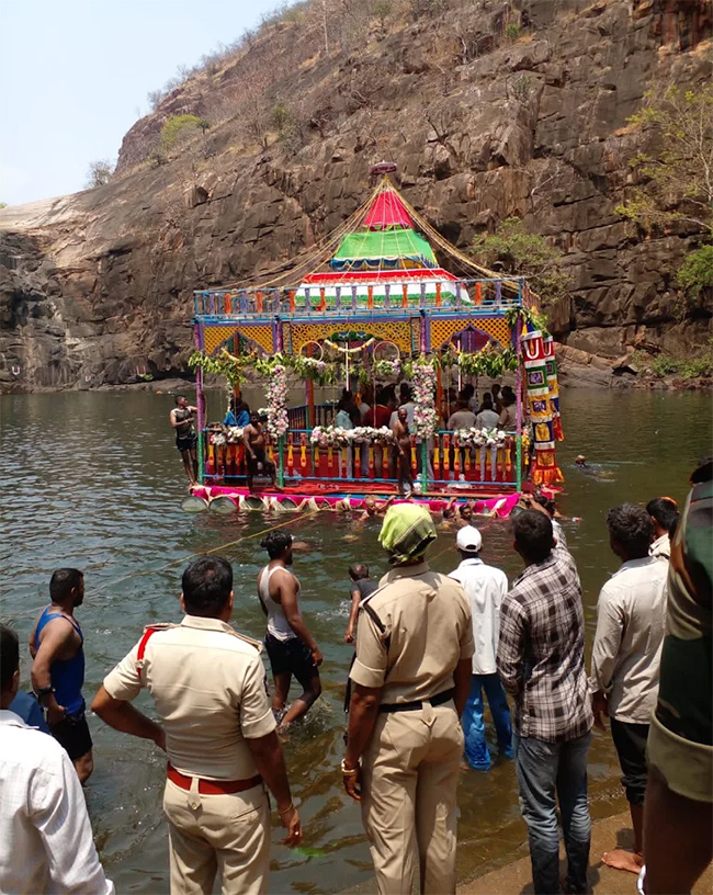 Sri Nemali Gundla Ranganayakaswamy Temple HD Photos21