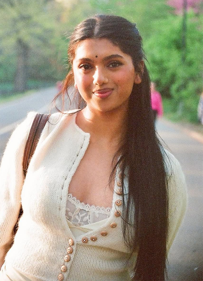 Tollywood Child Artist Avantika Vandanapu In Hollywood, Photos Gallery Goes Viral13