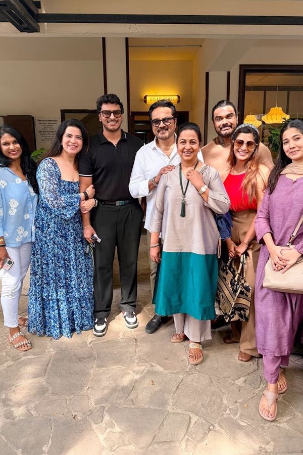 Actor Sarath Kumar 72nd birthday celebrations with family Photos2