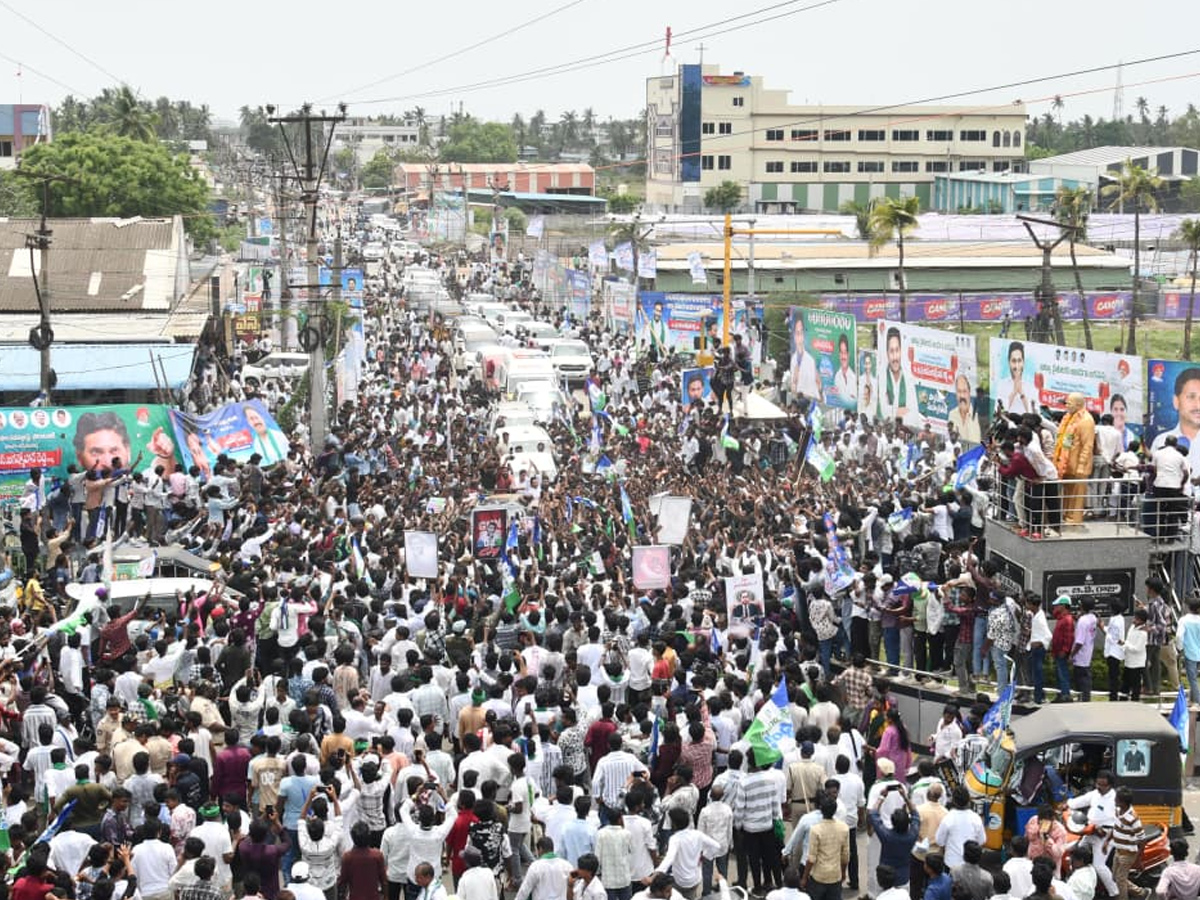 Ys Jagan Meet Aqua farmers In Bhimavaram Photos 15