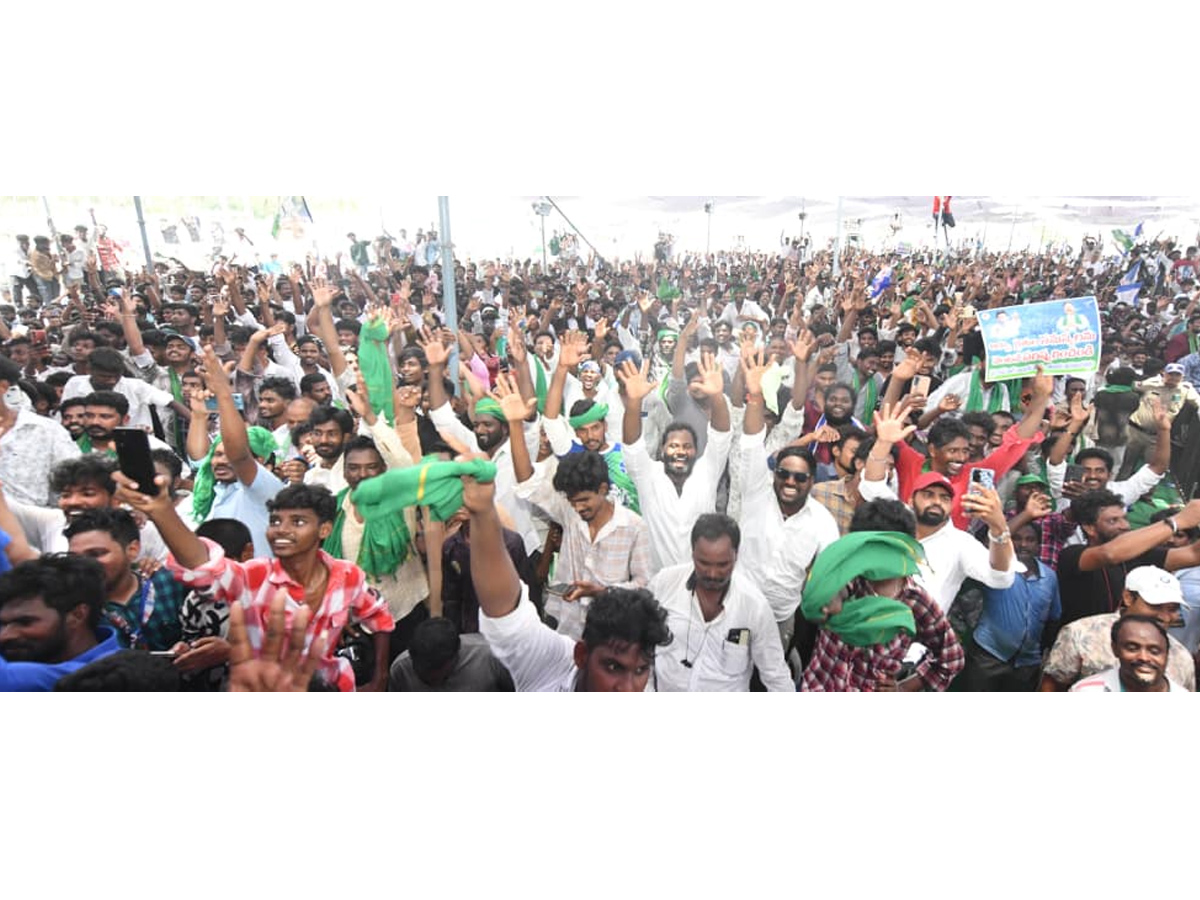 Ys Jagan Meet Aqua farmers In Bhimavaram Photos 19