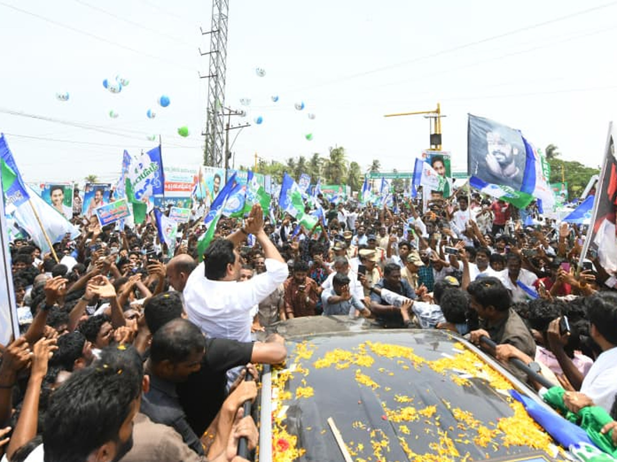 Ys Jagan Meet Aqua farmers In Bhimavaram Photos 26