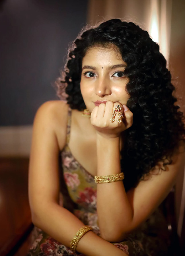 Good Night Actress Meetha Raghunath Stuns with Her Smiley Looks Photos10