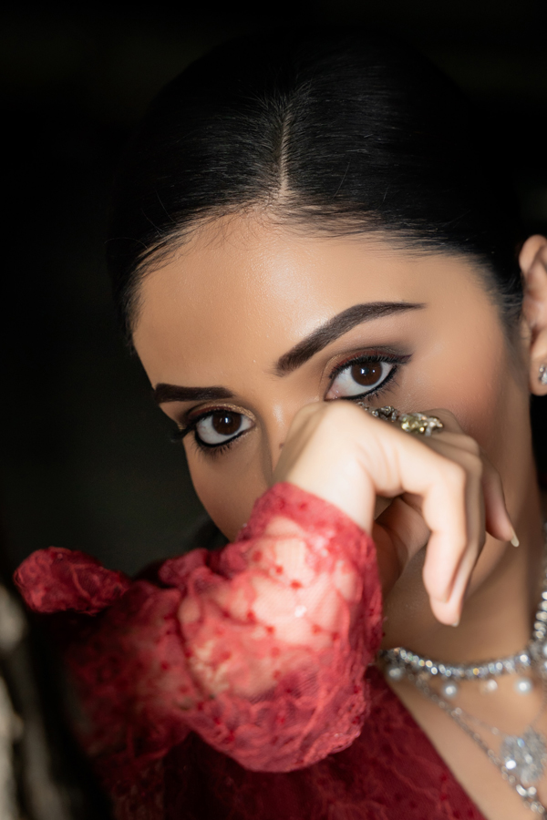 Anchor Srimukhi Latest Stunning Photos9