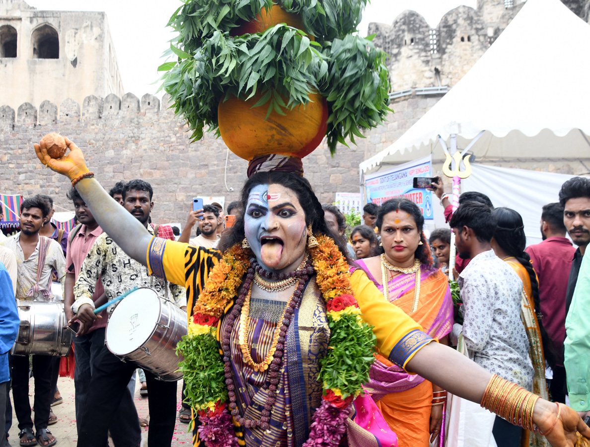Bonalu Celebrations Begin At Golconda Fort Photos16