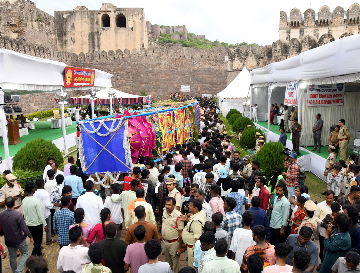 Bonalu Celebrations Begin At Golconda Fort Photos23